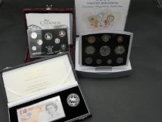 Royal Mint UK Golden Jubilee silver proof crown and £10 banknote cased set (2002) with COA, 2001