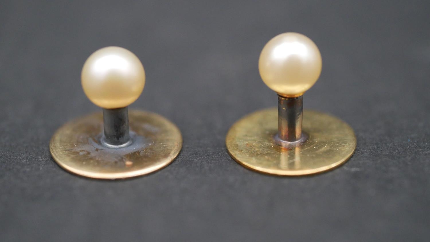 A pair of vintage blue leather effect cased Ciro 9ct yellow gold and cultured pearl shirt studs. - Image 2 of 3