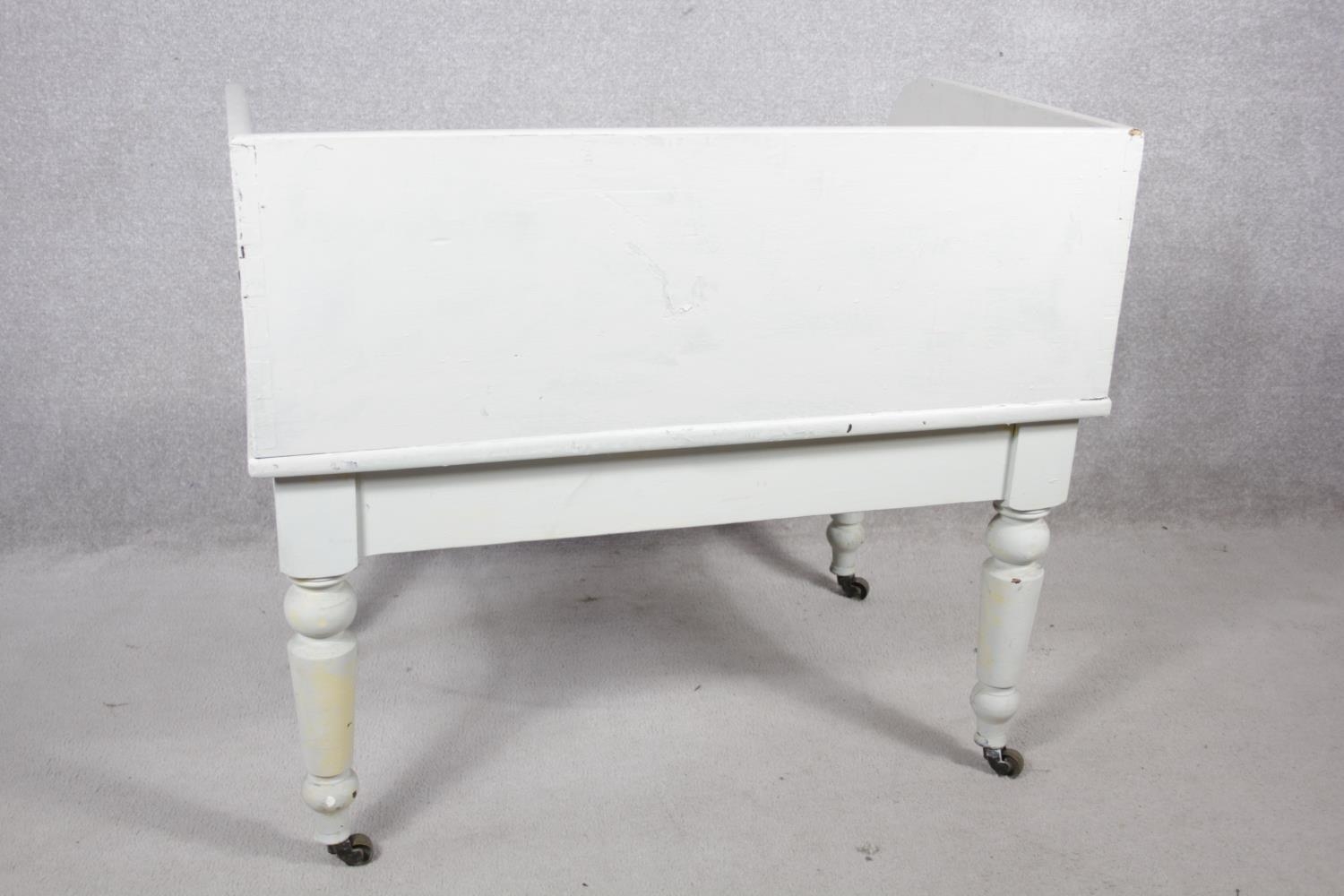 A 19th century white painted hall seat on turned tapering supports. H.80 W.90 D.60cm - Image 6 of 11