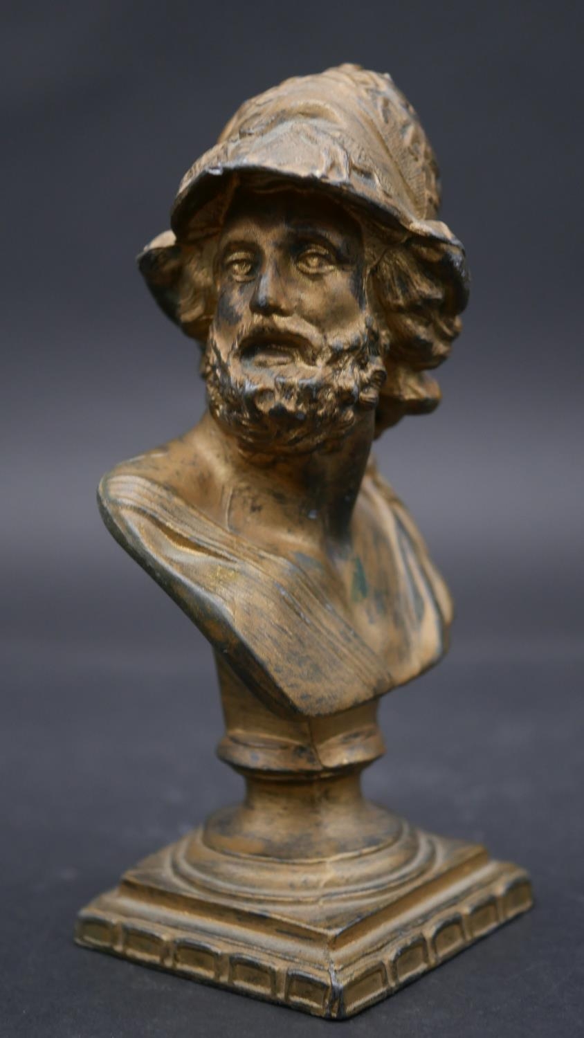 A marble bust of Beethoven and a gilt spelter bust of king Menelaus. H.28cm - Image 5 of 6