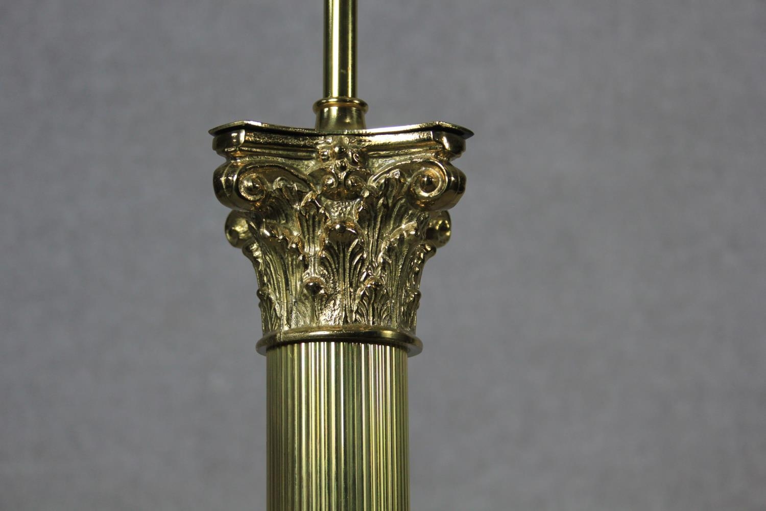 A brass Corinthian column standard lamp. H.154cm - Image 4 of 6