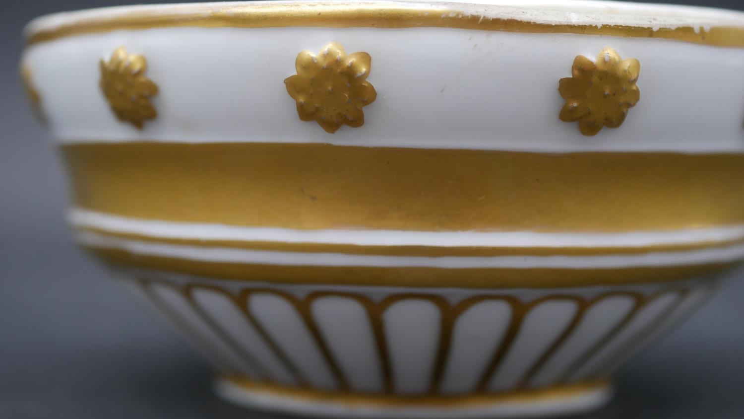 A collection of ceramic items. To include a gilded white metal rimmed Sevres porcelain bowl, an - Image 15 of 15