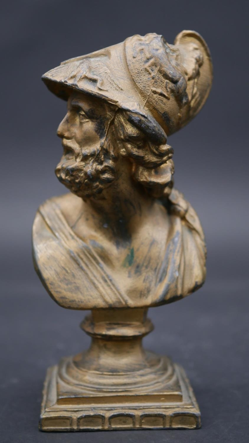 A marble bust of Beethoven and a gilt spelter bust of king Menelaus. H.28cm - Image 4 of 6