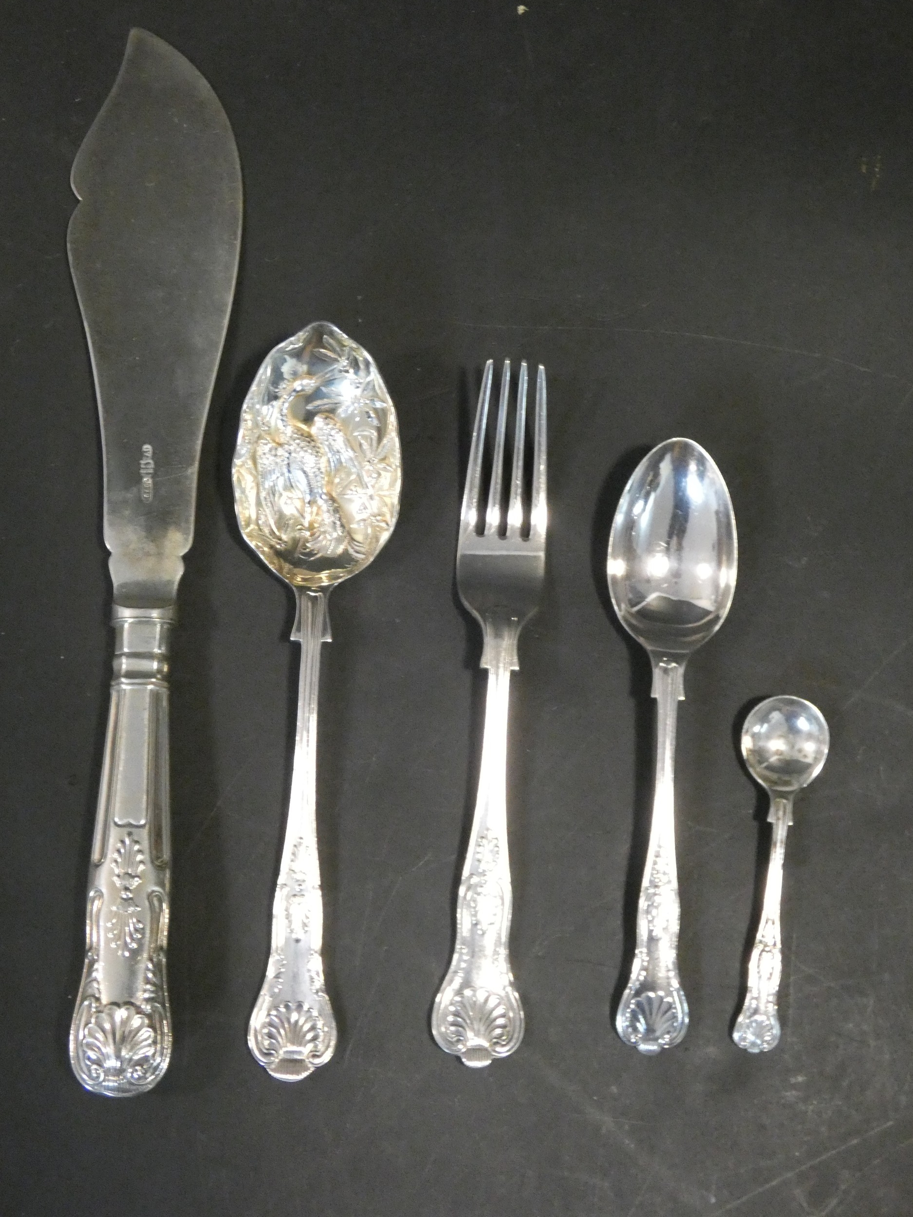 A canteen of King's pattern silver plated cutlery by FC & Co Frank Cobb Sheffield for twelve - Image 5 of 29