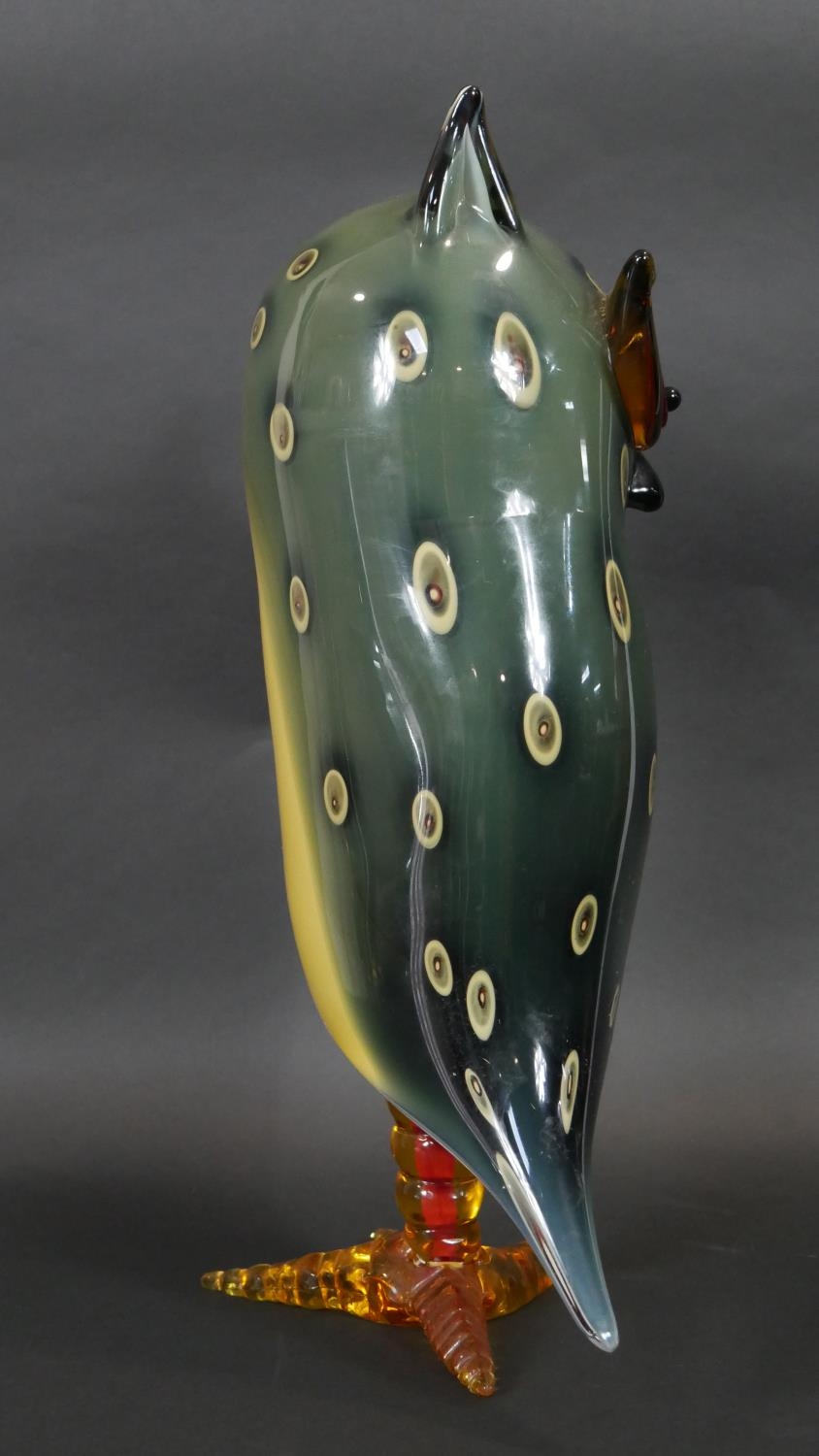 A very large Murano glass owl sculpture by Italian glass artist Sandro Frattin. Signed Frattin. H. - Image 3 of 4