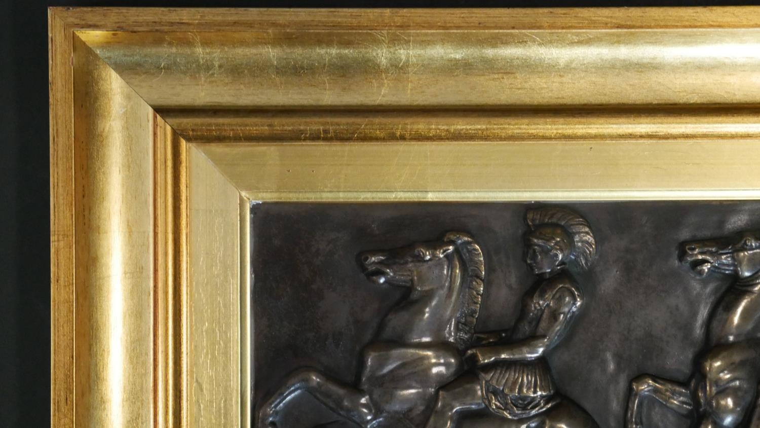 A pair of gilt framed bronzed plaster relief panels, Roman figures and cavalrymen. H.33 W.57cm - Image 4 of 5