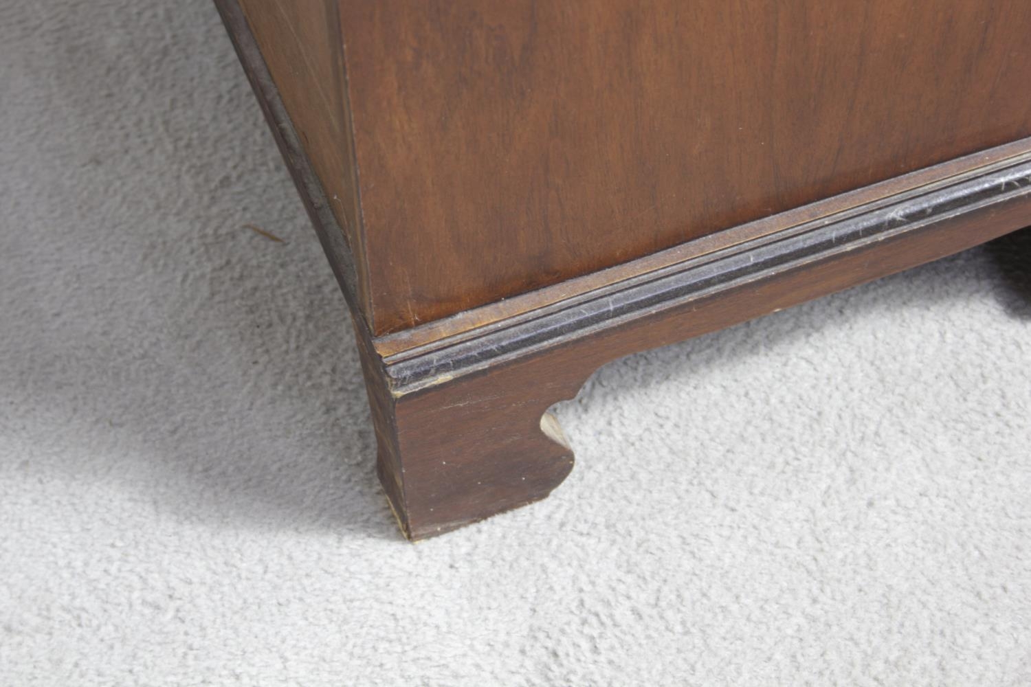 A mid Georgian style burr elm and walnut feather banded bachelors chest with star inlaid foldover - Image 5 of 13