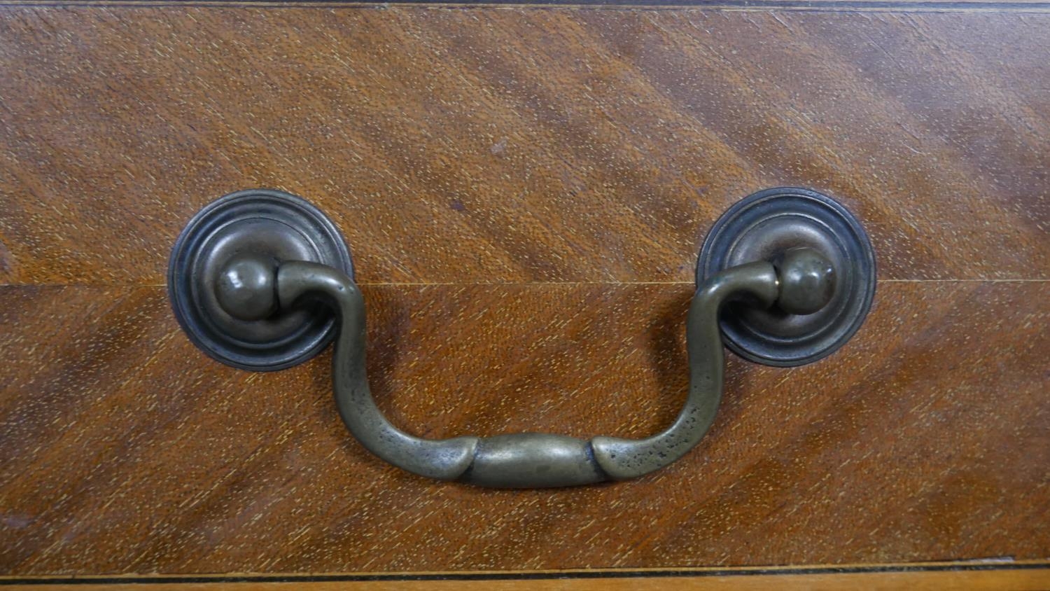 An Edwardian mahogany bureau bookcase with satinwood swag and urn inlay to the fall front raised - Image 5 of 5