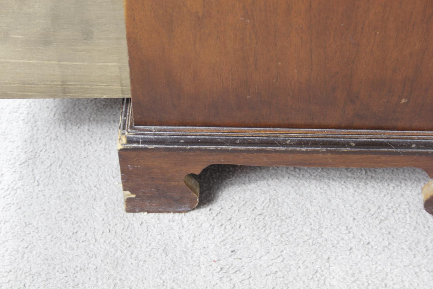 A mid Georgian style burr elm and walnut feather banded bachelors chest with star inlaid foldover - Image 4 of 13