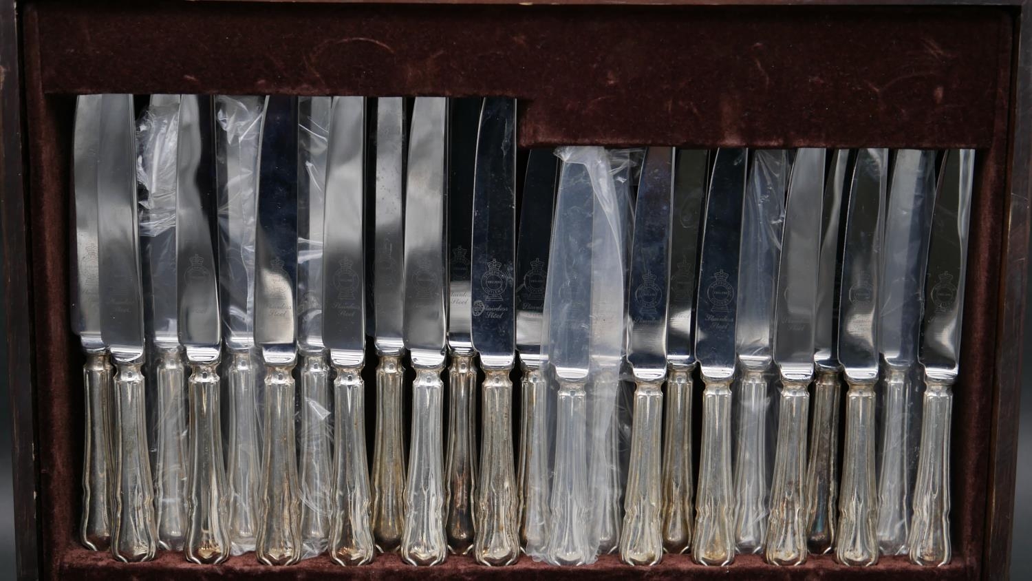 A cased silver plated cutlery canteen, eleven pieces for twelve settings, marked EPNS A1 Sheffield - Image 3 of 7