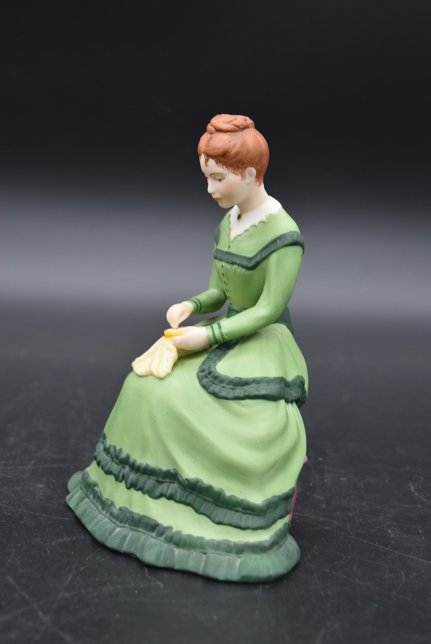 Four franklin porcelain figures from the Little Women series and a Royal Doulton figure group, - Image 4 of 12