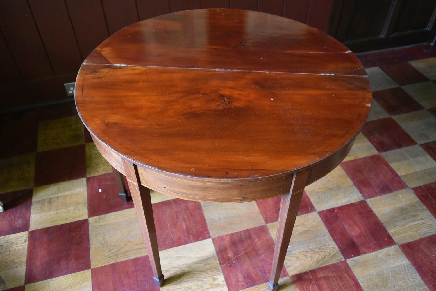 A Georgian mahogany and satinwood crossbanded demi lune tea table with fold over top on square - Image 2 of 4