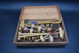 A vintage miniature table top croquet set in its original box. H.10 W.36 D.19cm