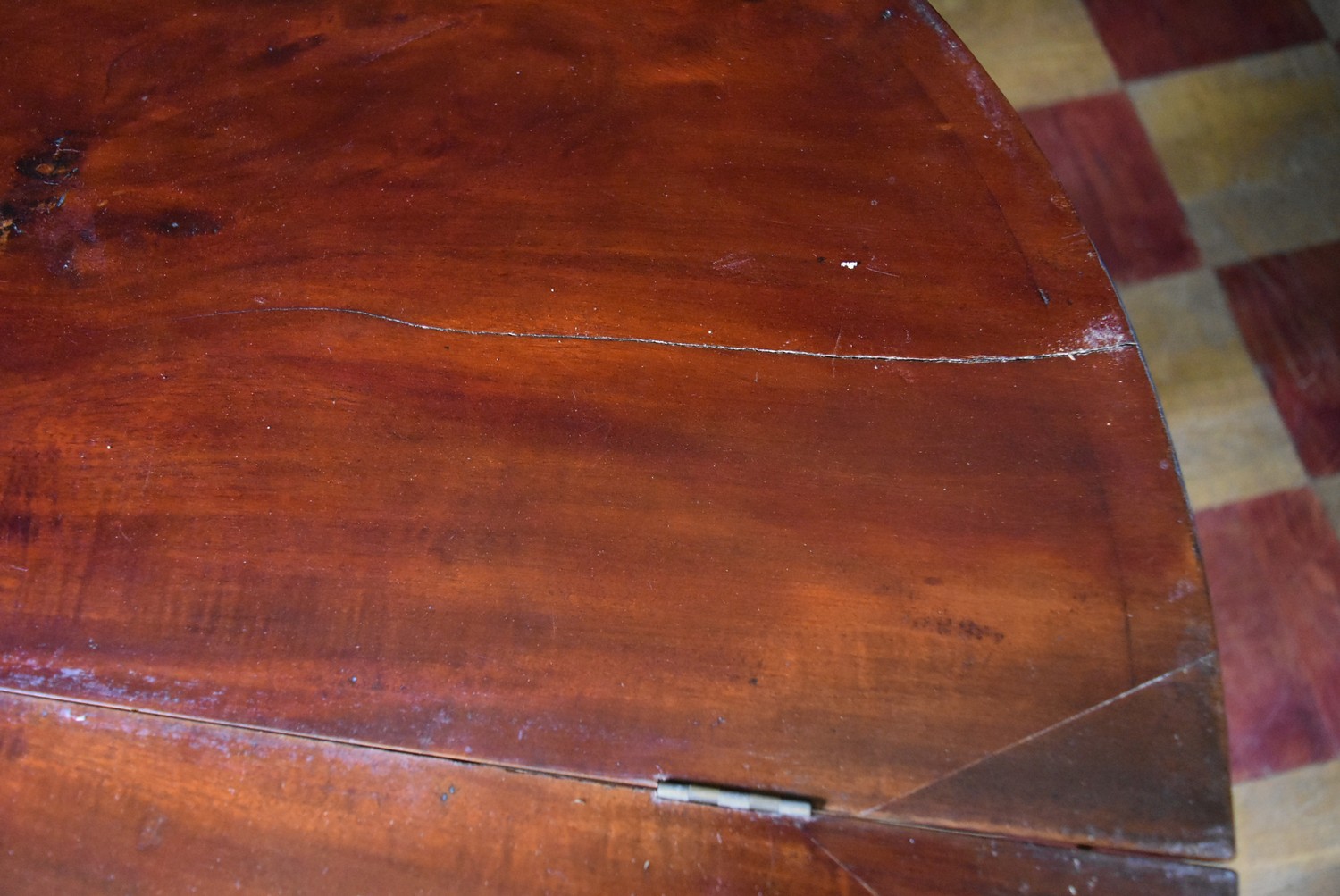 A Georgian mahogany and satinwood crossbanded demi lune tea table with fold over top on square - Image 3 of 4