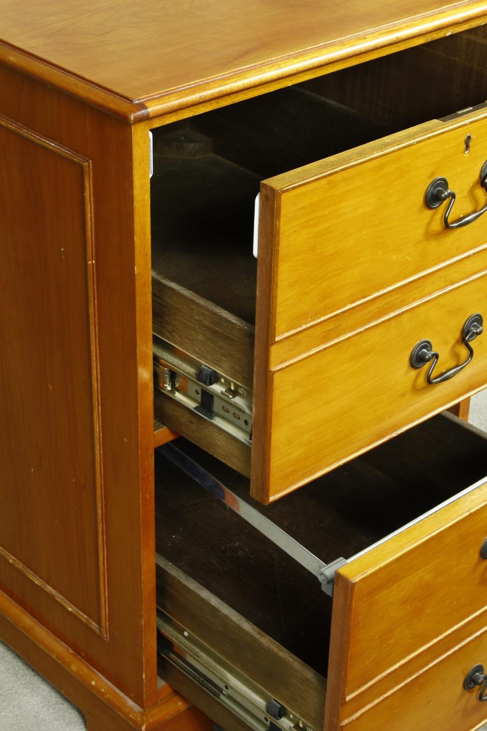 Two Georgian style yew wood two drawer filing cabinets. H.77 W.54 D.69cm - Image 8 of 8