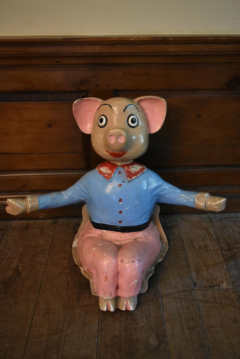 A vintage fibreglass seated figure of a cartoon pig. H.60 W.80 D.30cm - Image 2 of 8