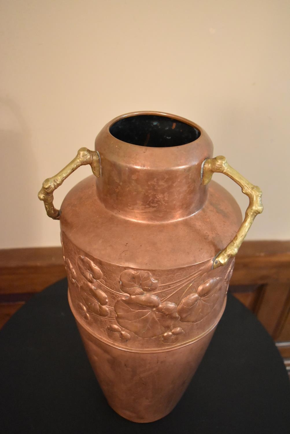 A late 19th century Austrian copper vase - Image 5 of 5