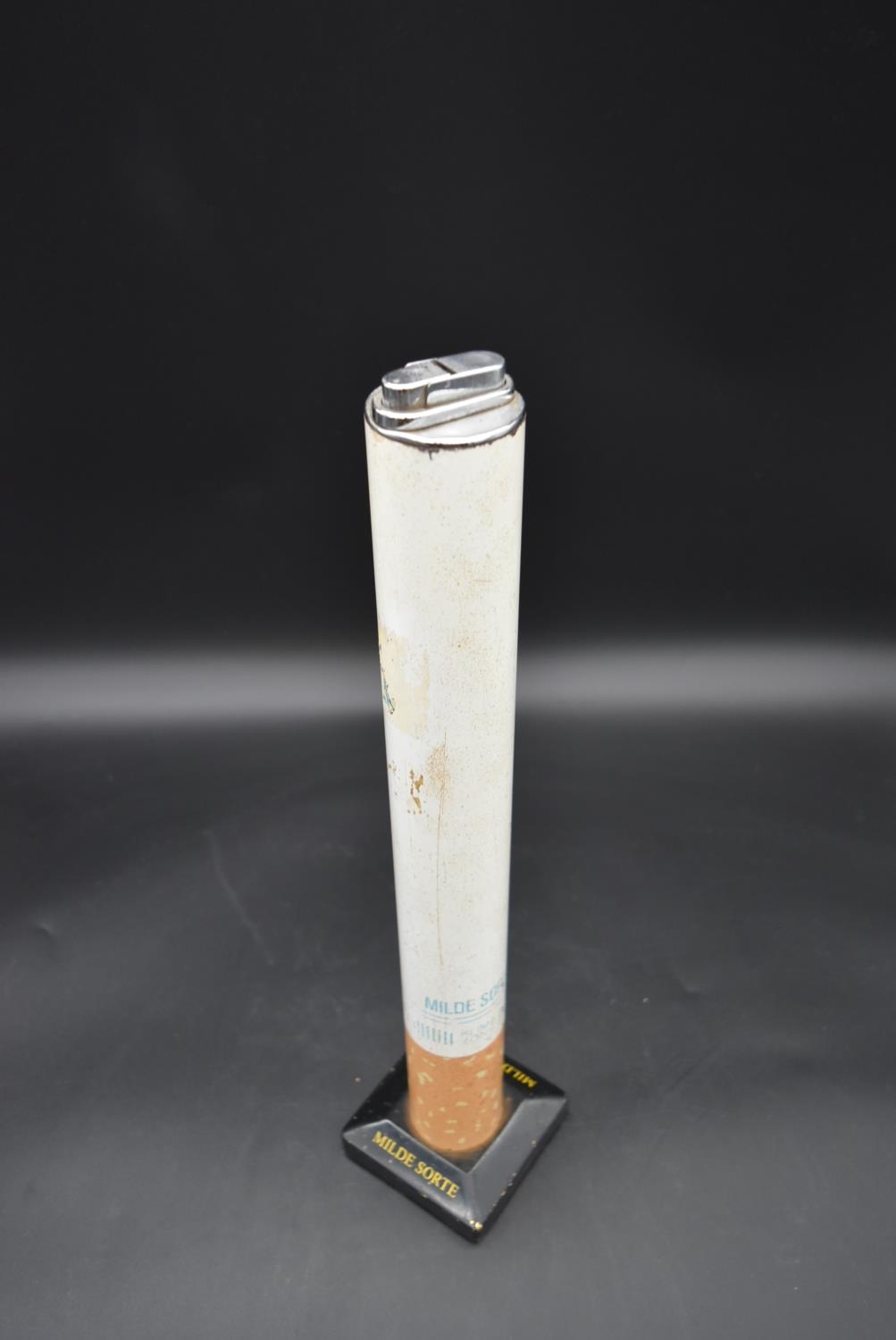 A vintage French table lighter in the form of a cigarette advertising Milde Sorte cigarettes. H.48 - Image 4 of 5