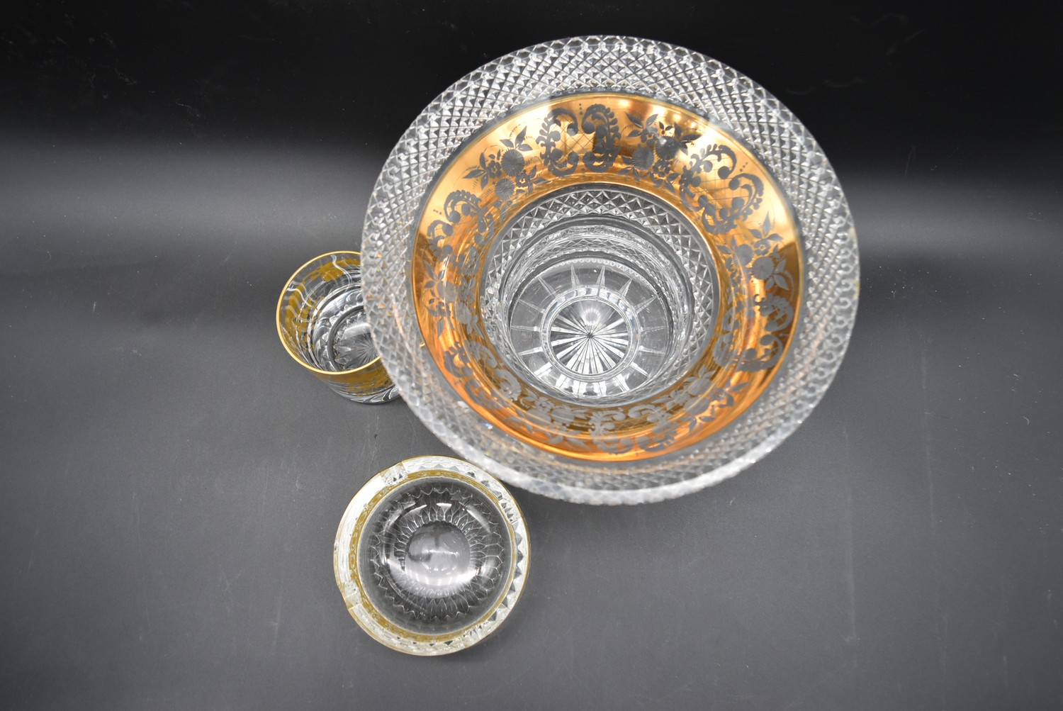 A collection of cut glass and crystal. Including a Bohemian blue cut to clear pedestal bowl, a - Image 3 of 10
