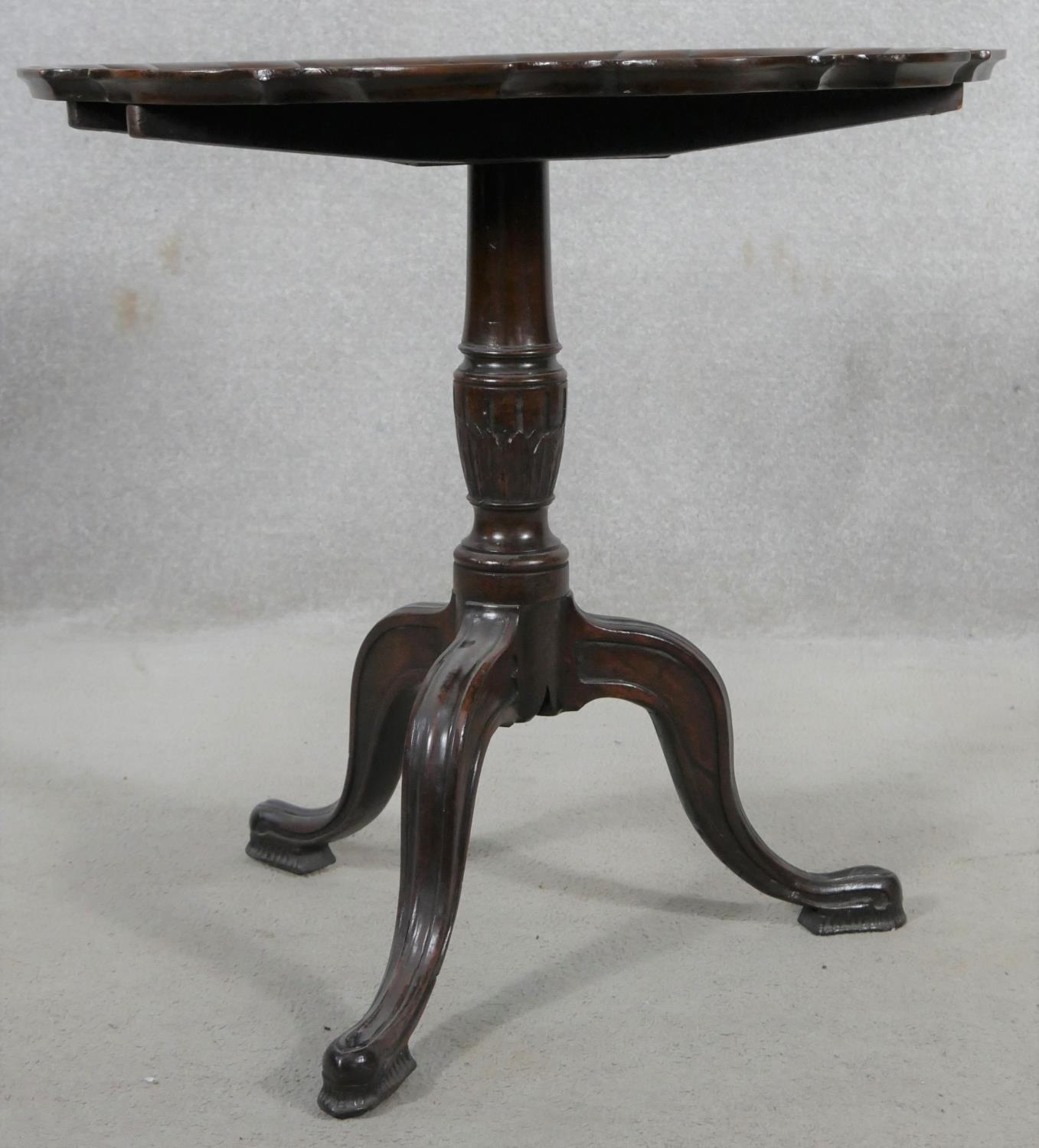 A Georgian style mahogany tilt top occasional table with pie crust edge on husk carved turned - Image 2 of 8