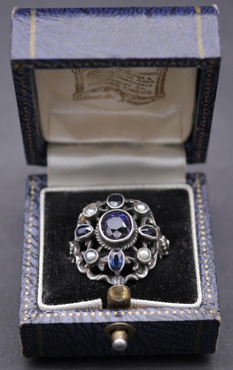 A white metal, Iolite and seed pearl antique ring, set with five oval shaped mixed iolite and - Image 2 of 5