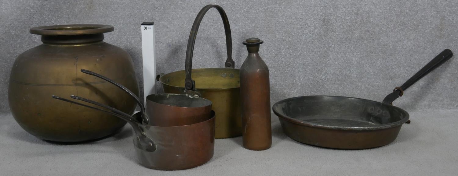 A 19th century brass swing handled jam pan and a miscellaneous collection of copper and brass pans - Image 3 of 7