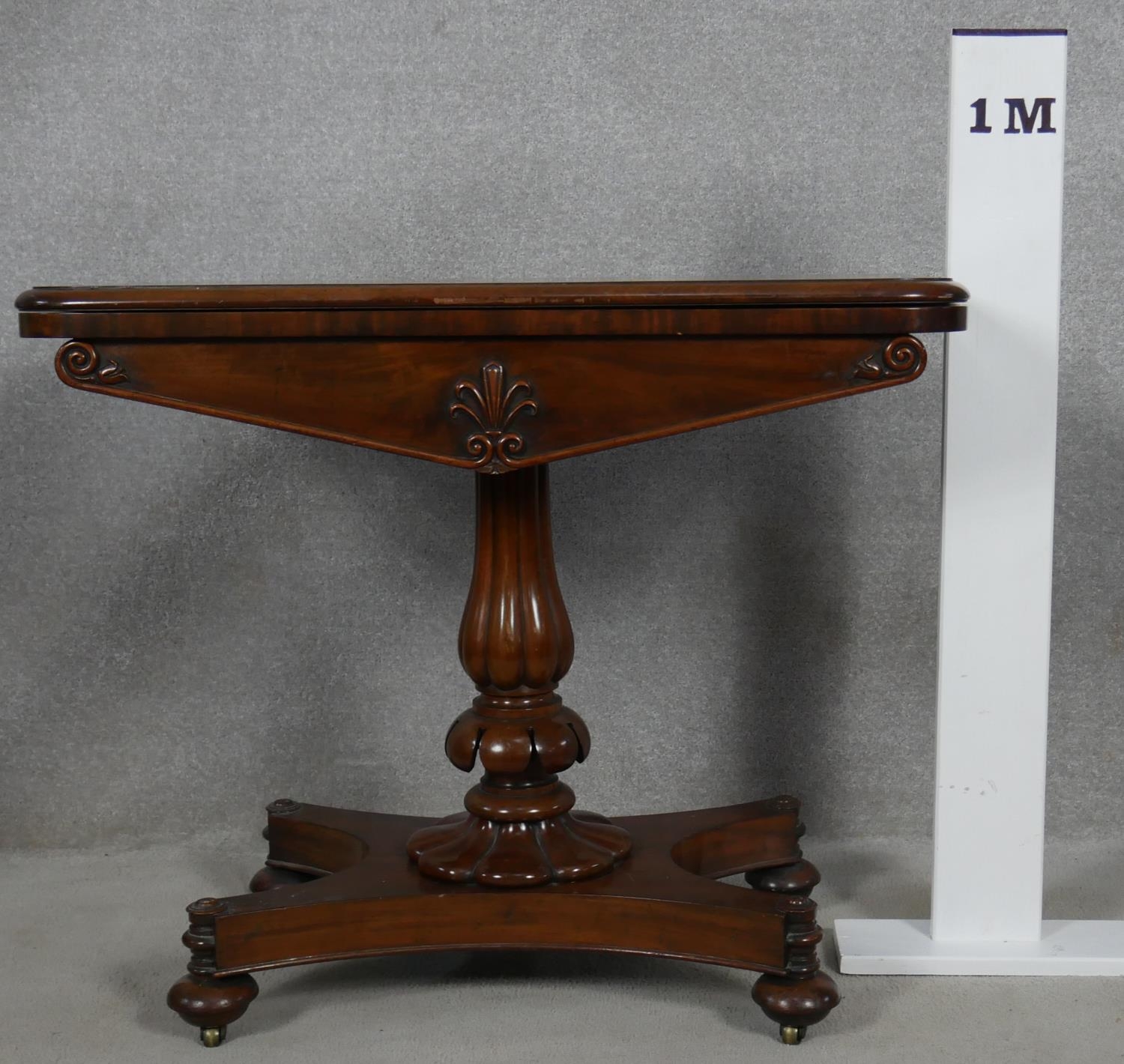 A William IV mahogany foldover top card table with baize lined surface on reeded bulbous pedestal - Image 6 of 6