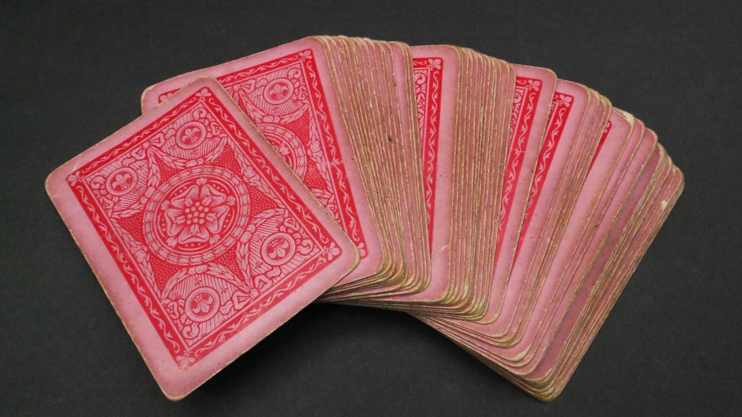 A Victorian inlaid wood and ivory travelling draughts/cribbage game board, with a pack of cards, - Image 6 of 8