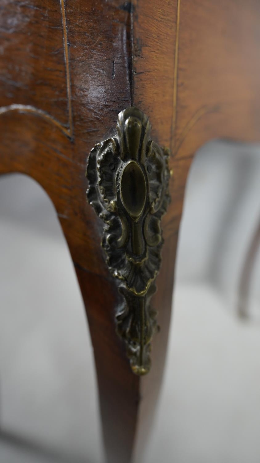 A late 19th century rosewood Louis XV style bureau de dame with pierced brass back rail and fall - Image 6 of 8