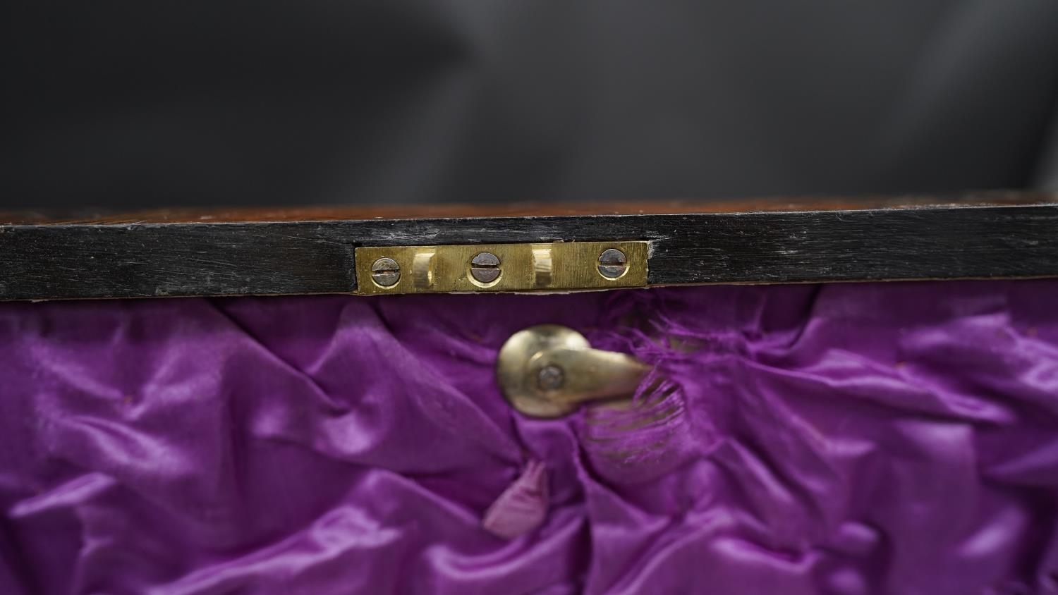 A Victorian burr walnut fitted jewellery box with marquetry and mother of pearl inlay with purple - Image 8 of 8