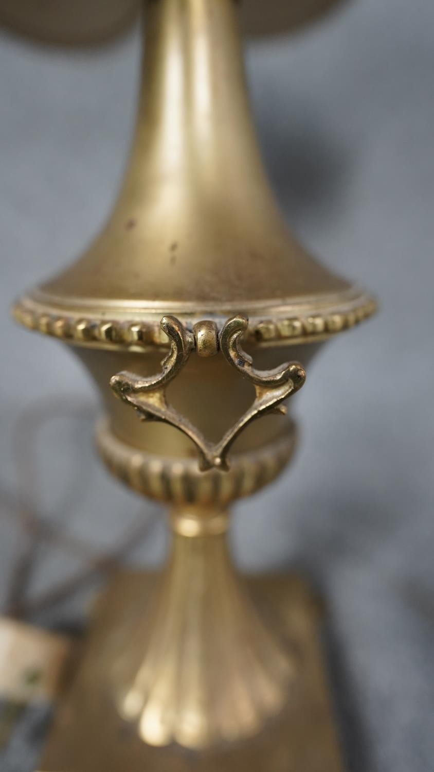 An antique marble and gilt metal table along with a brass twin handled table lamp on four lion paw - Image 11 of 12