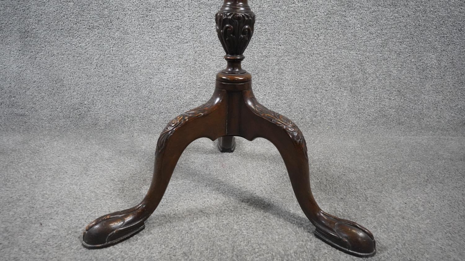 A late 19th century mahogany urn stand with pierced galleried top on carved pedestal with tripod - Image 5 of 7