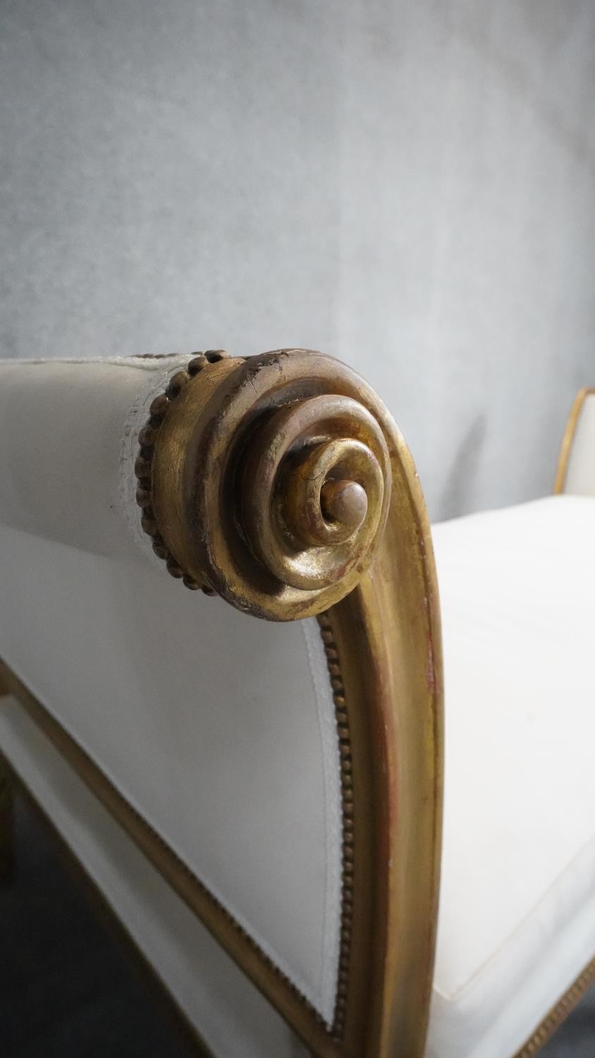 A Louis XVI giltwood daybed in the style of JEAN-BAPTISTE SENE. With fitted cushion, carved and - Image 6 of 8