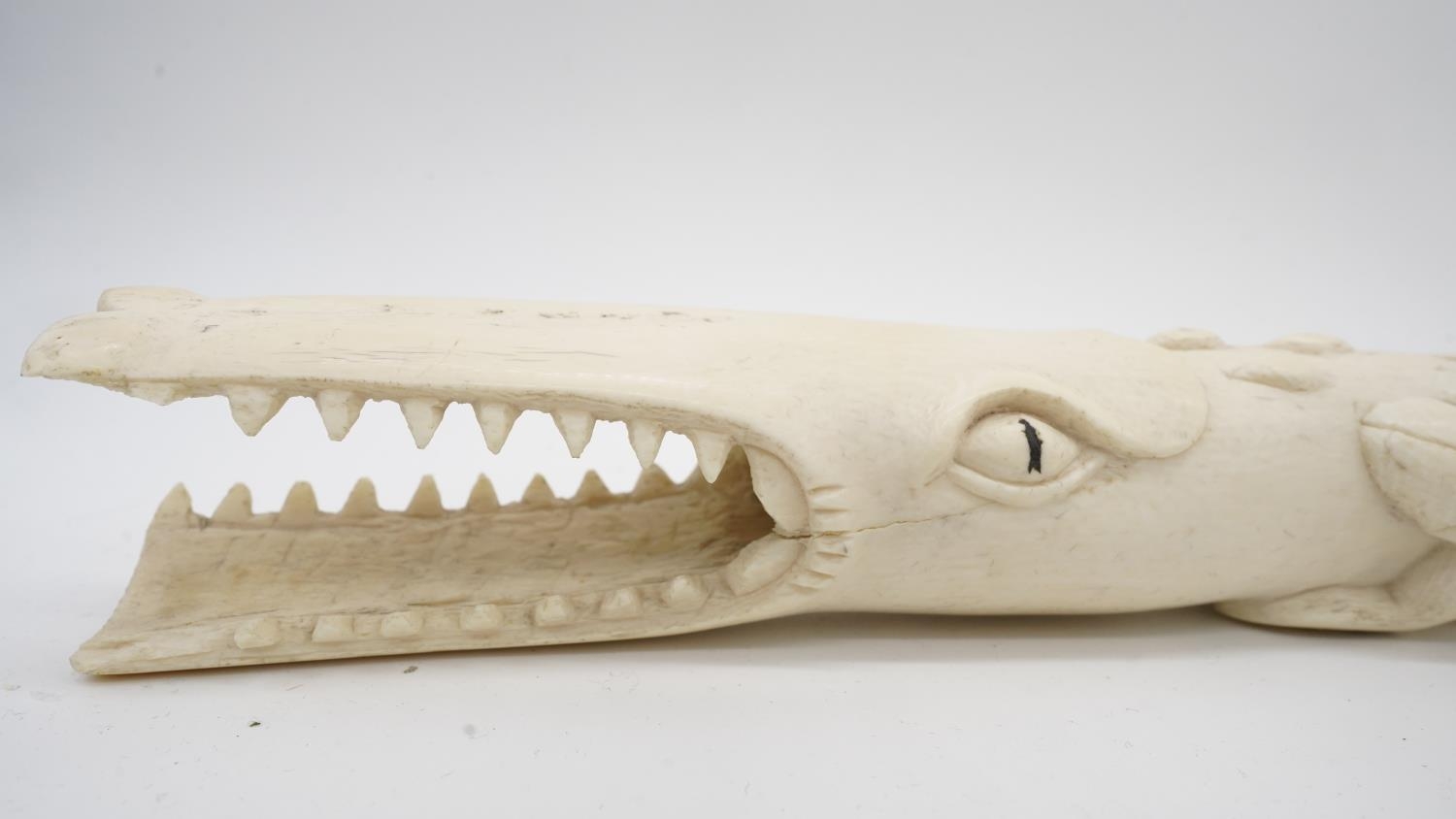 A 19th century carved ivory crocodile. H.5 W.63 - Image 2 of 6