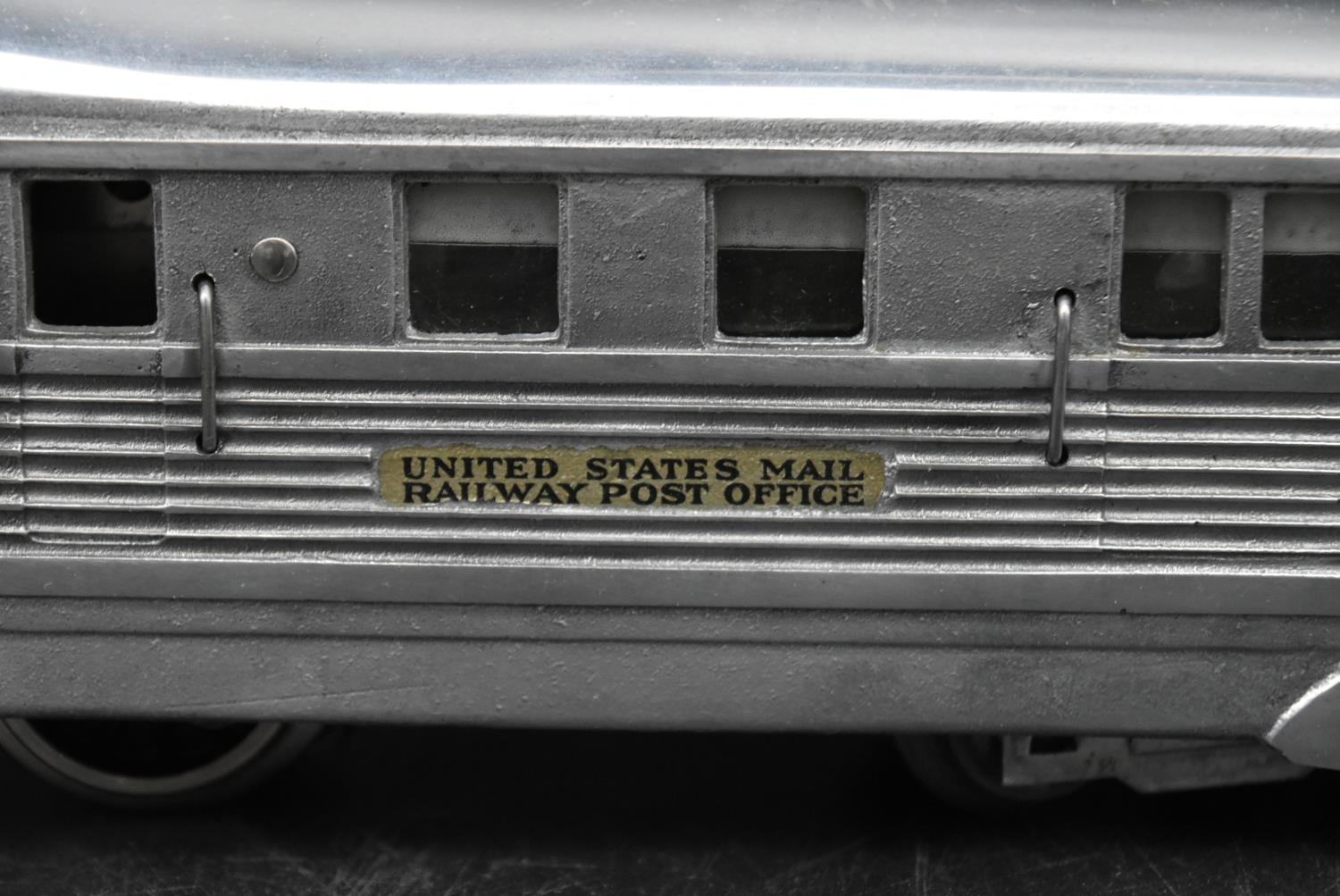 An American Flyer narrow gauge electric Burlington Zephyr locomotive and coach set with patent stamp - Image 8 of 15