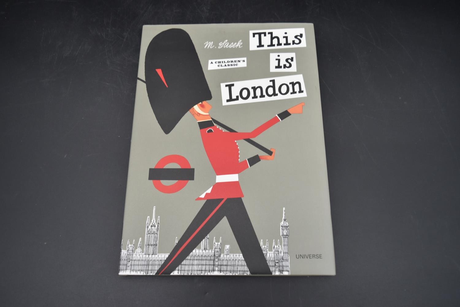 A collection of five hard back books about London. Including: London by Tony Armstrong Jones, - Image 12 of 15