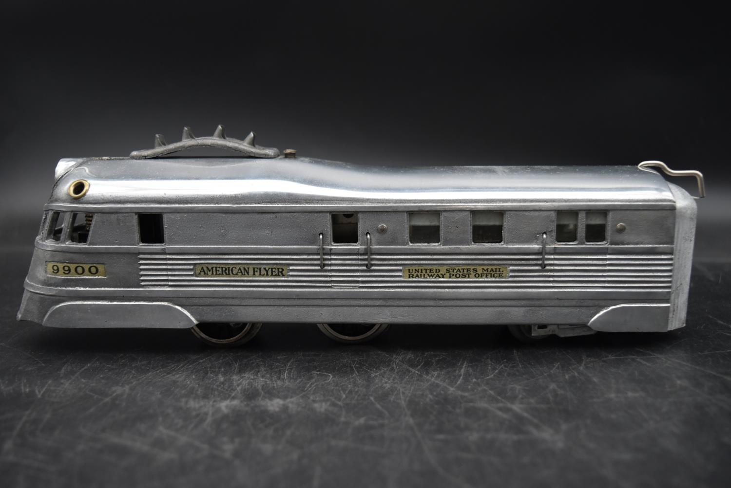 An American Flyer narrow gauge electric Burlington Zephyr locomotive and coach set with patent stamp - Image 2 of 15