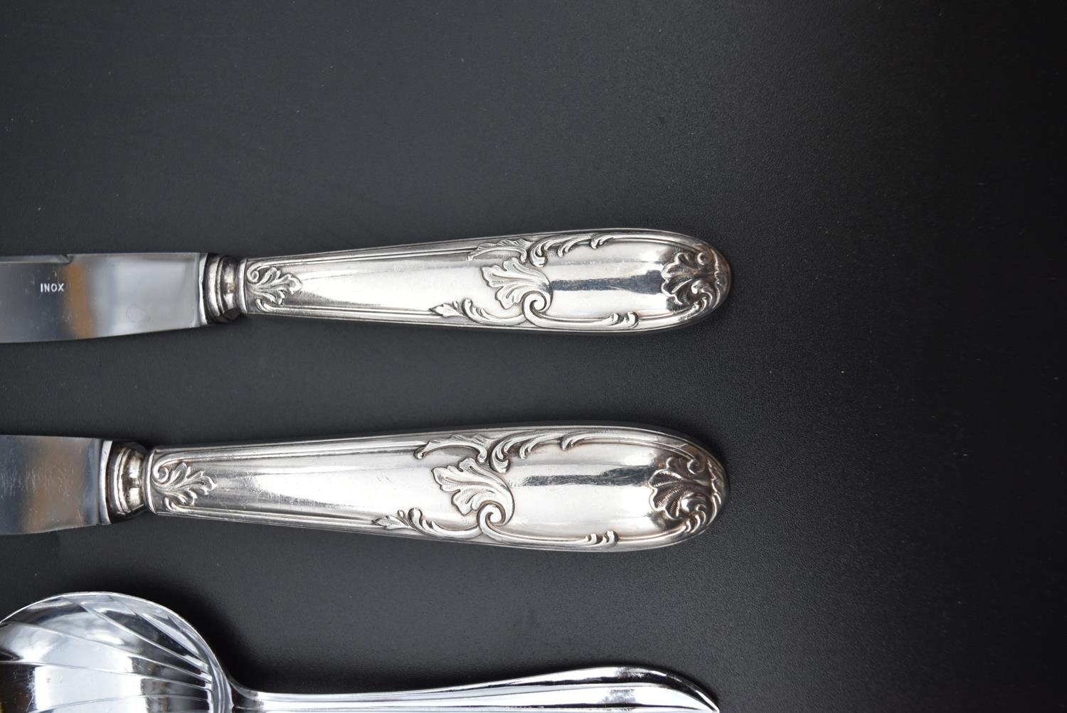 A 1920's silver plated cutlery set in a crocodile skin case fitted with lift out tray, including - Image 8 of 15