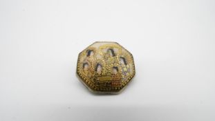 A Ming period Japanese Satsuma ware hexagonal design brooch. Decorated with six Japanese figures