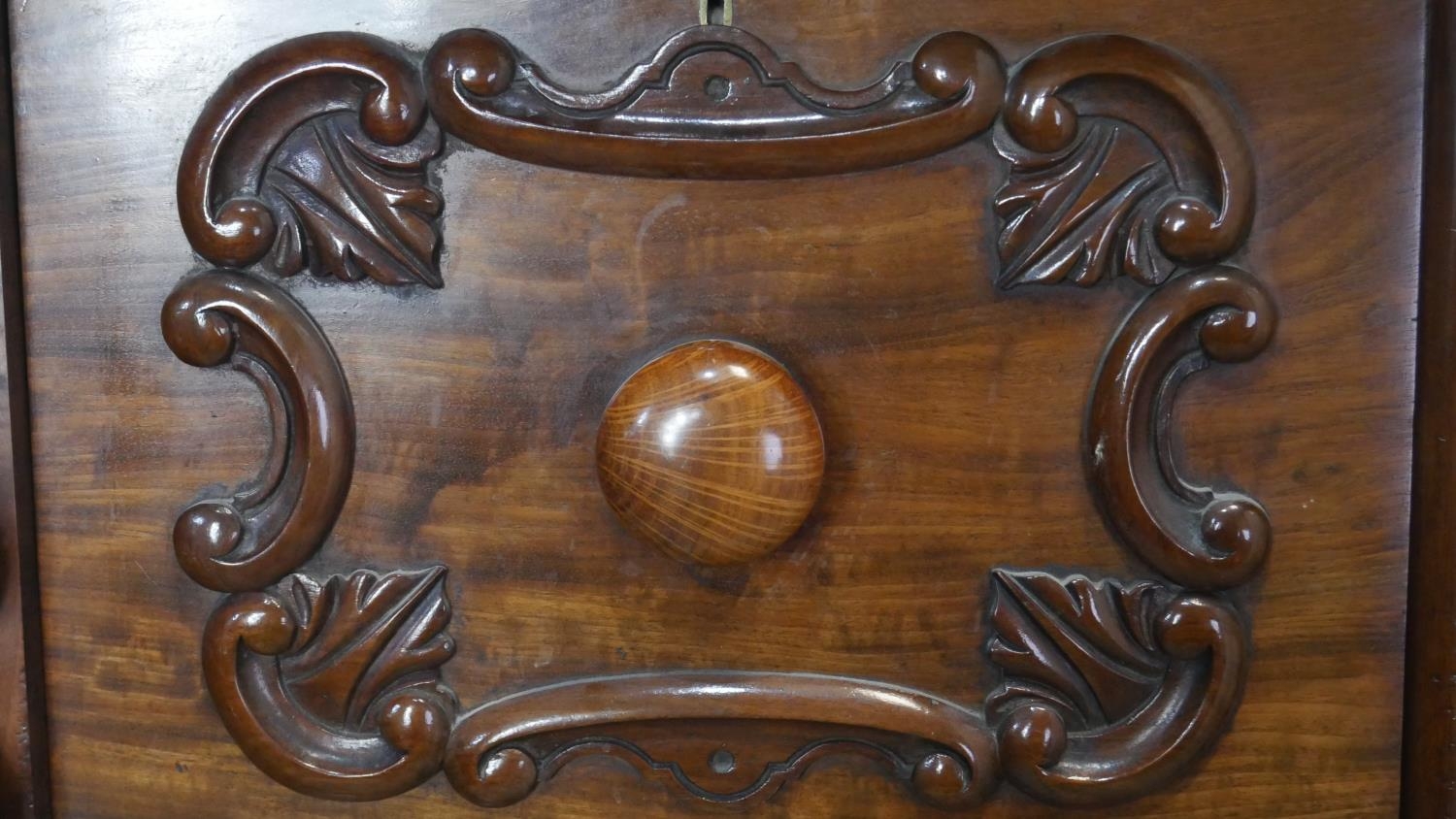 A 19th century mahogany Scottish chest of drawers with and arrangement of drawers flanked by - Image 5 of 7