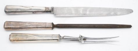 A three piece Roberts & Belk silver plate carving set. L.35cm