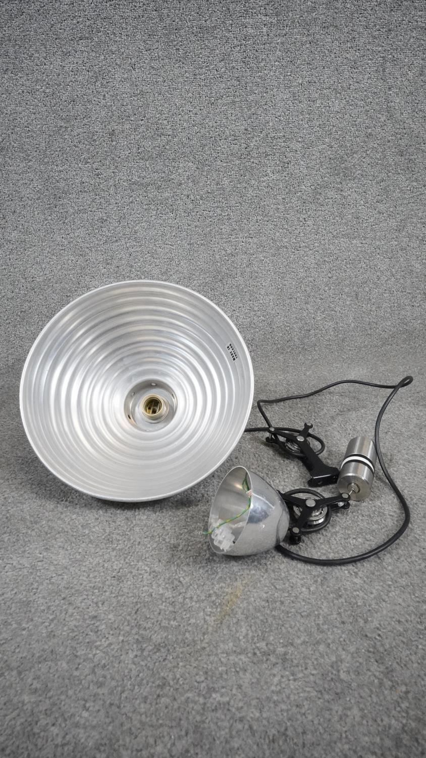 A vintage aluminium adjustable ceiling light and abstract design pendant lamp shade. The shade is - Image 8 of 9