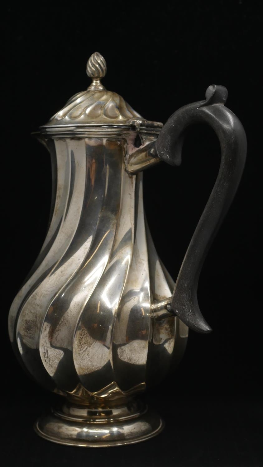 A Victorian sterling silver coffee pot with spiral design and ebony handle. Hallmarked: JBC for - Image 4 of 7