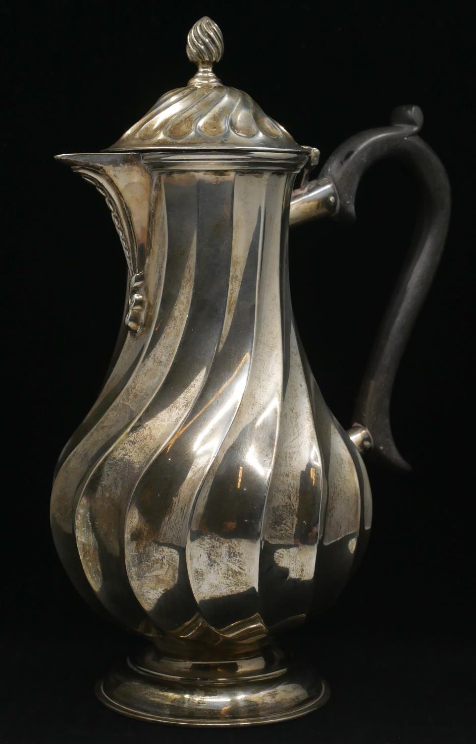 A Victorian sterling silver coffee pot with spiral design and ebony handle. Hallmarked: JBC for - Image 3 of 7