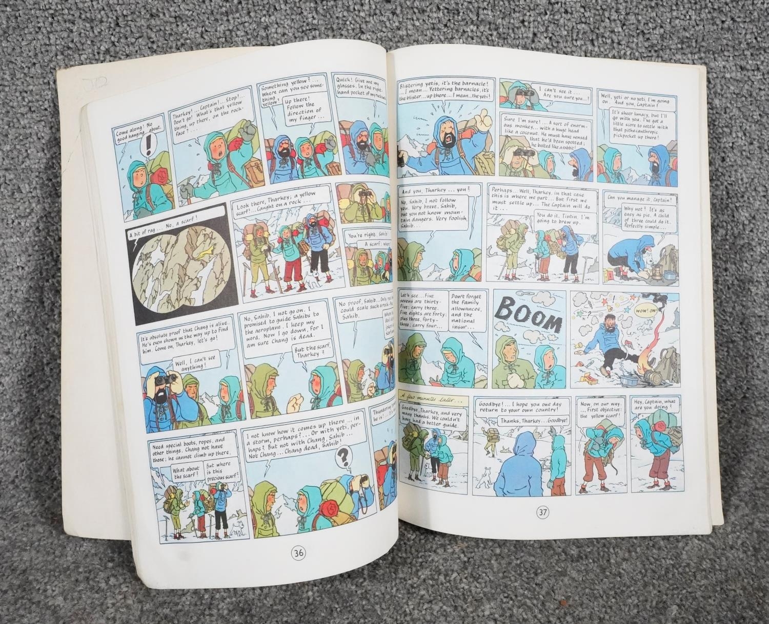 A collection of twelve vintage Tintin comics. H.31 W.23 - Image 22 of 24