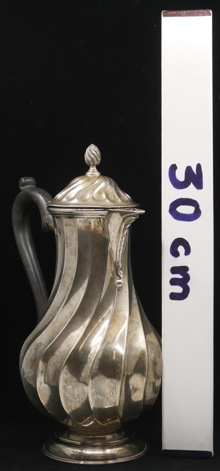 A Victorian sterling silver coffee pot with spiral design and ebony handle. Hallmarked: JBC for - Image 7 of 7