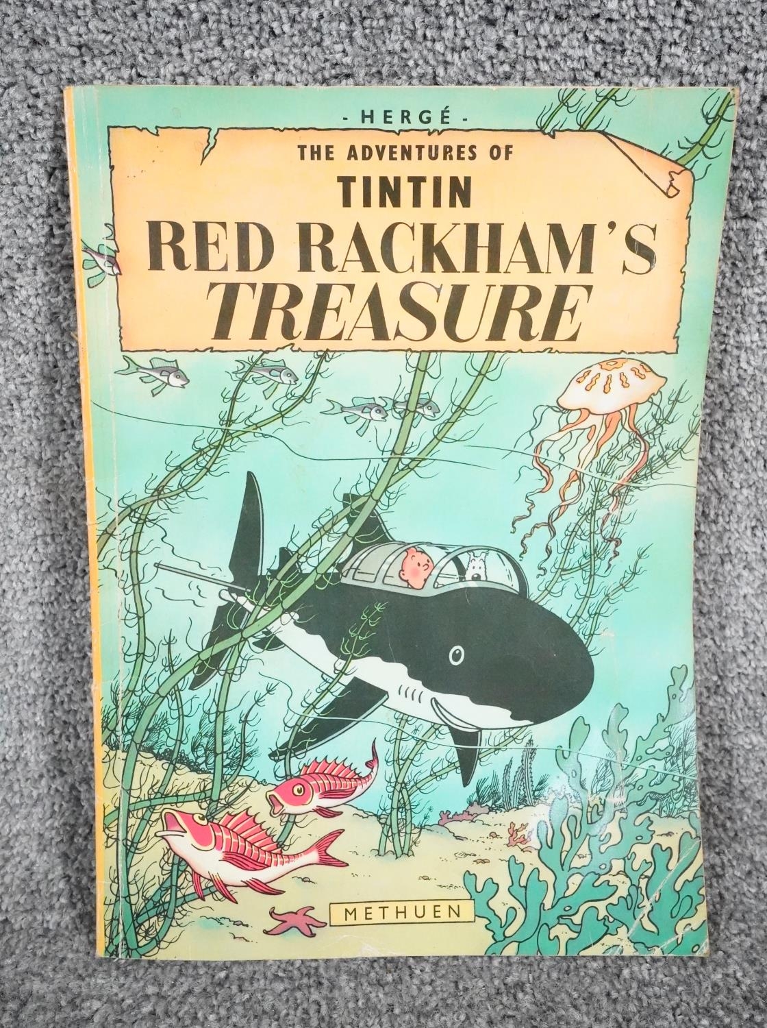 A collection of twelve vintage Tintin comics. H.31 W.23 - Image 11 of 24