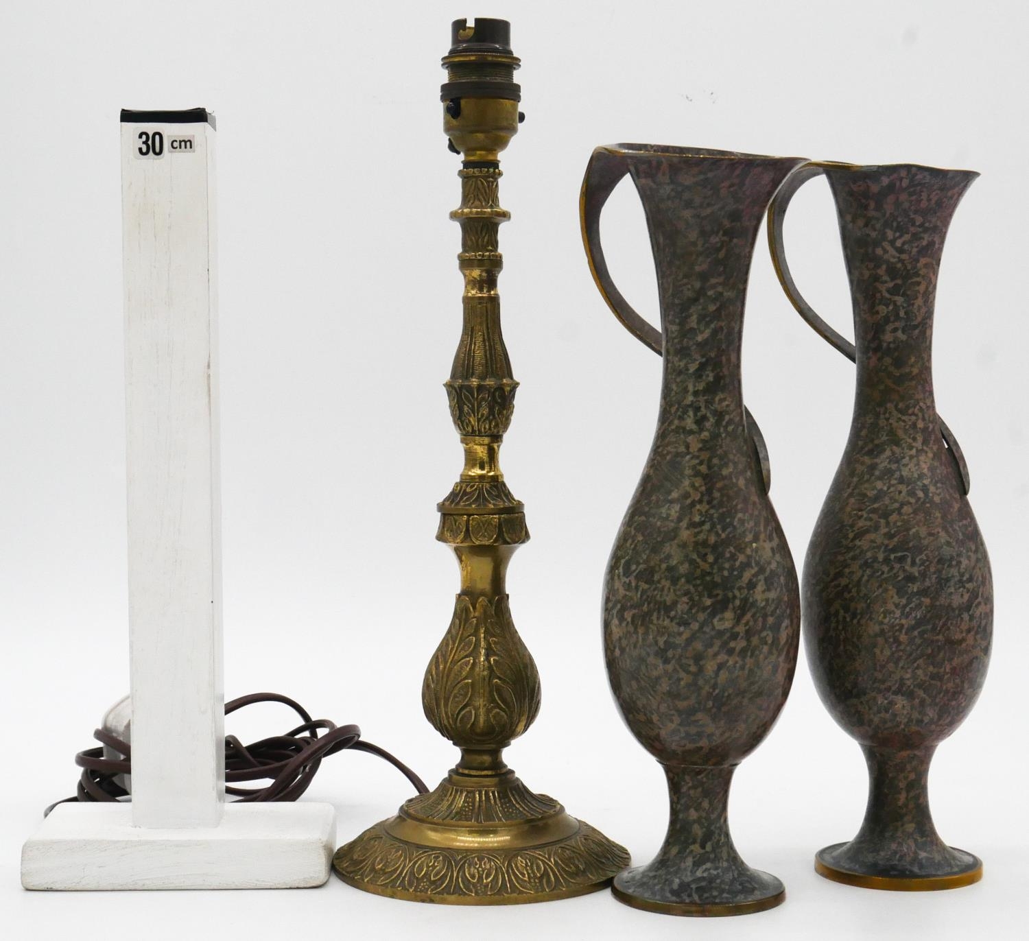 A pair of patinated brass vases with wrapped handles along with a brass foliate design table lamp. - Image 5 of 5