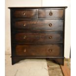 An early 20th century chest of drawers.