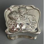 Edwardian silver trinket box, Birmingham 1901, H. Mathews. 5 cm wide x 3 cm high. 45 grams. UK